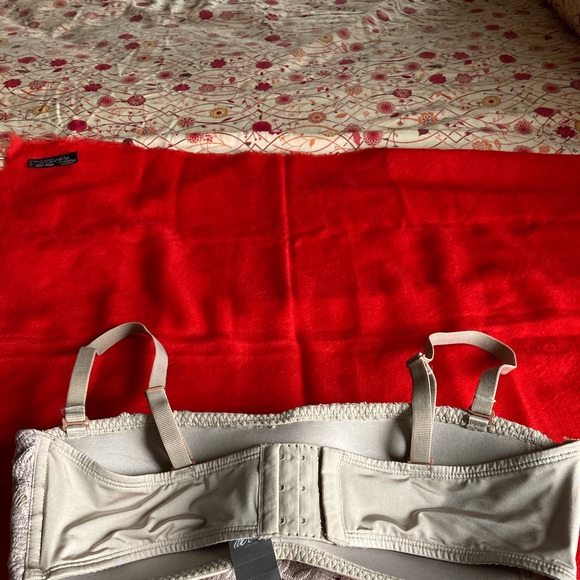 Bra - Picture 3 of 4